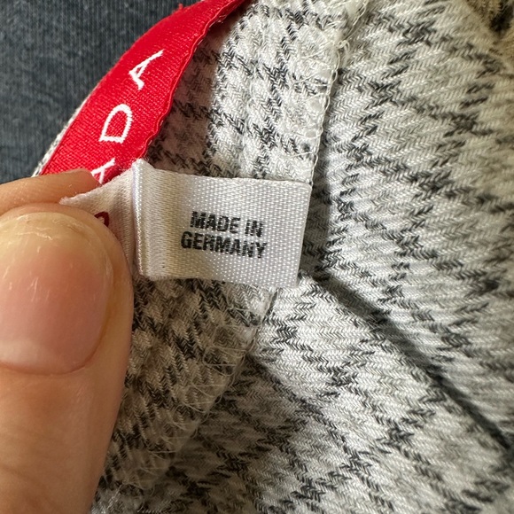 Escada - Cotton Grey and White Houndstooth High Waisted Trousers - Size 8 - GUC - Picture 6 of 6